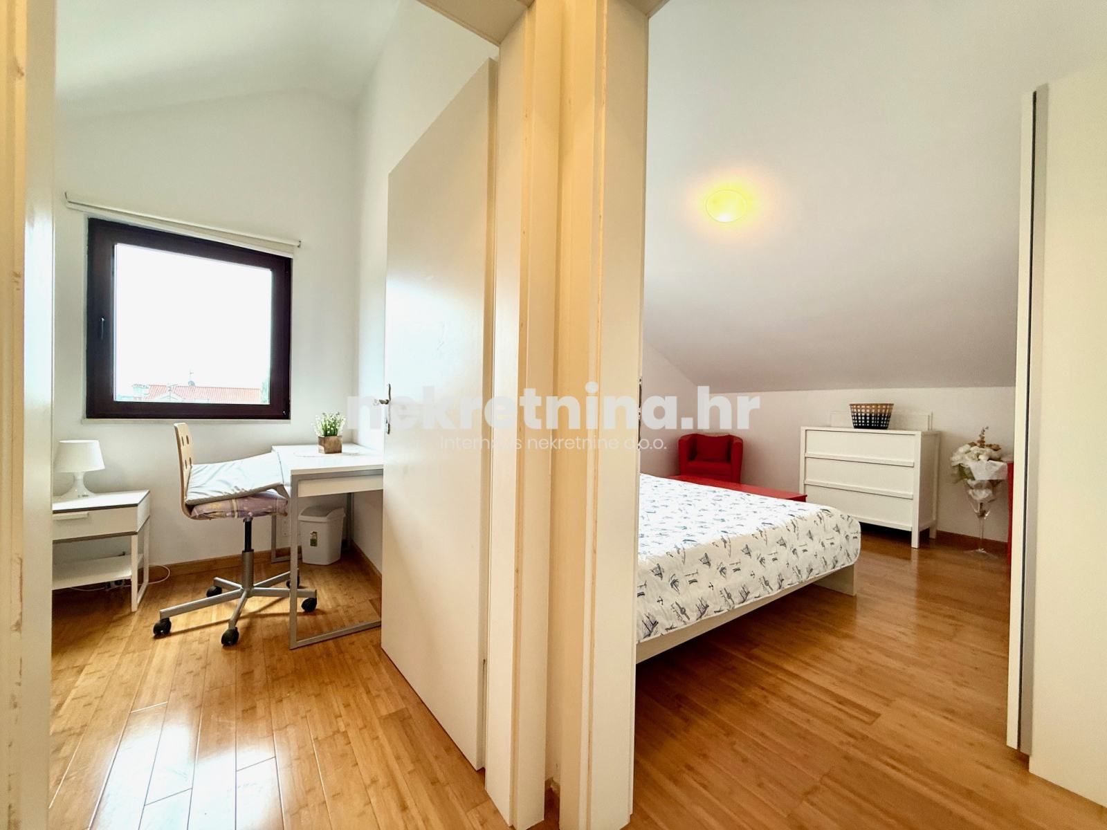 prodaja – kuća – sv. filip i jakov – 405m2 – 4 apartmana - slika 6