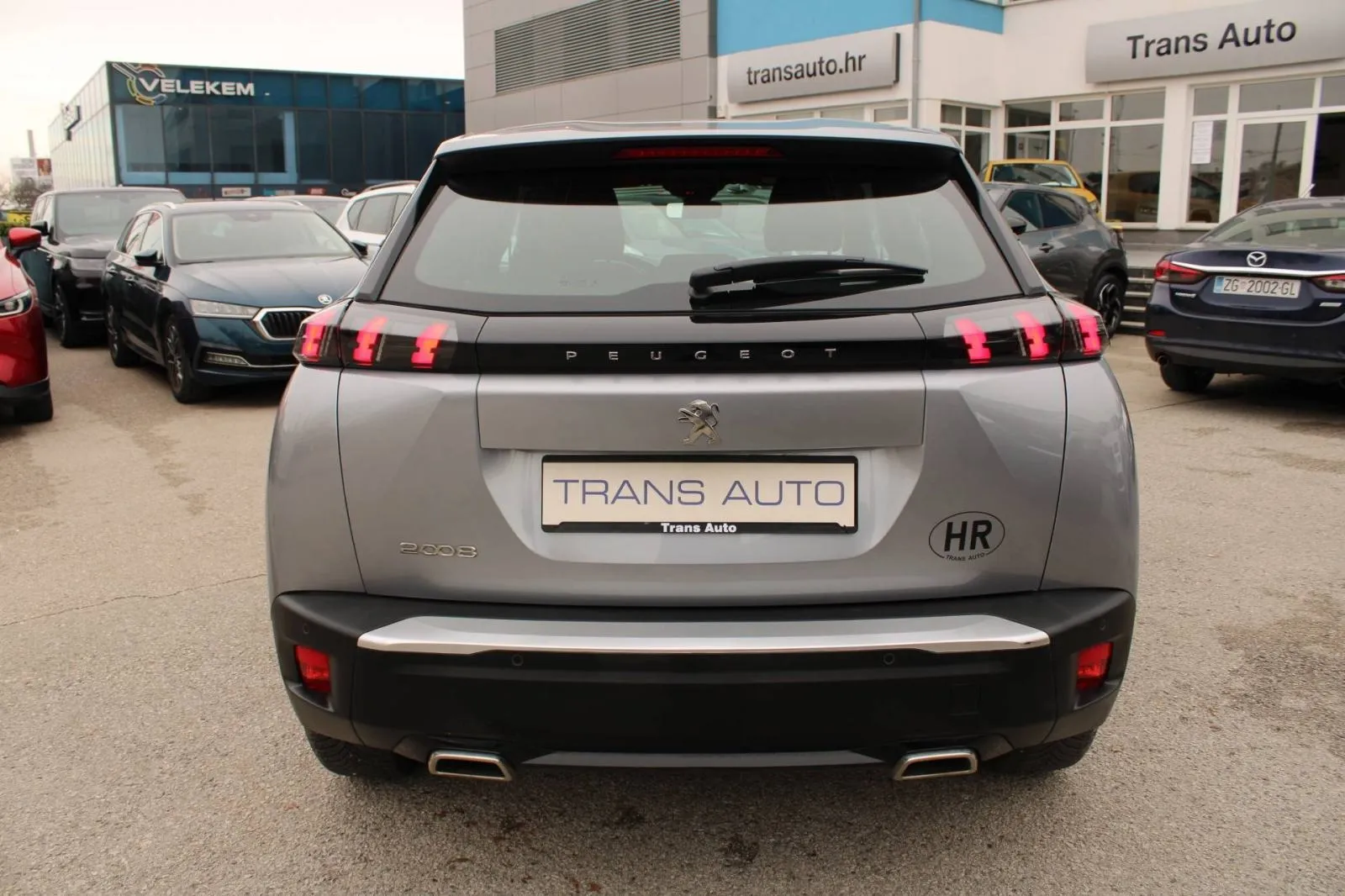 peugeot 2008 1.2 puretech automatik *led, navigacija* - slika 6