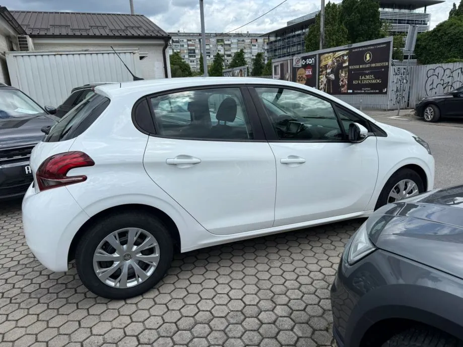 peugeot 208 1,5 bluehdi, navi, klima, tempomat, 4x garancija!!! - slika 7
