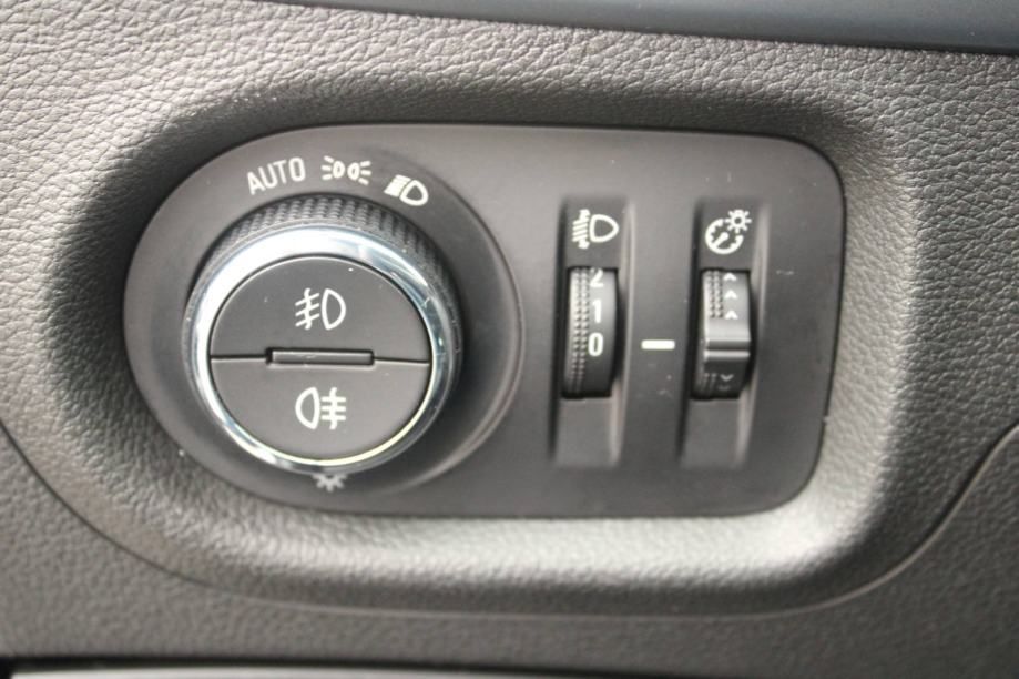 opel astra 1.6 cdti - slika 16