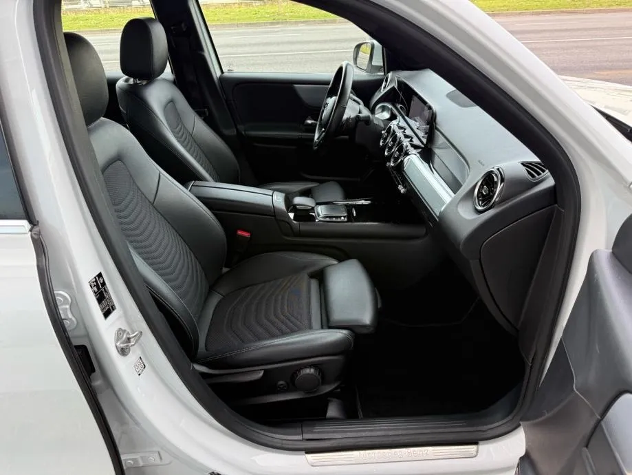 mercedes glb 200d automatik °velika navi°kamera°leasing bez učešća° - slika 22