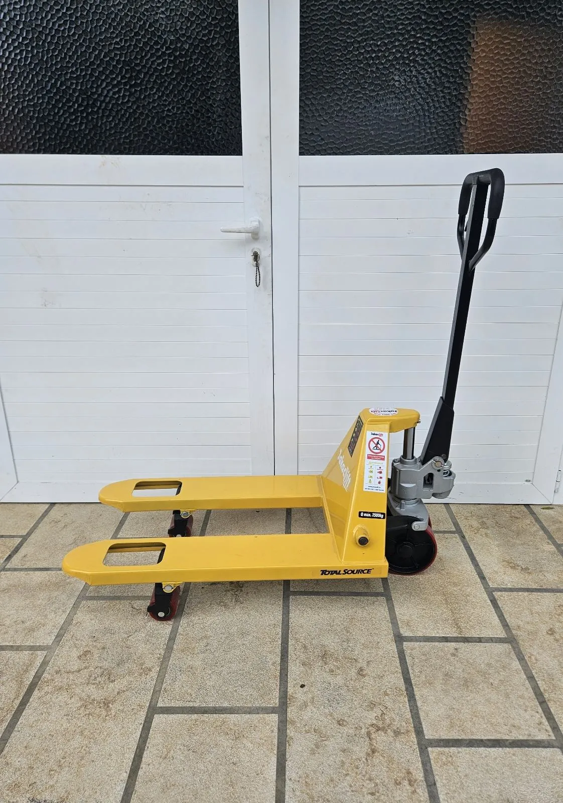 ručni paletni viličar 2500 kg – 540×800 - slika 2