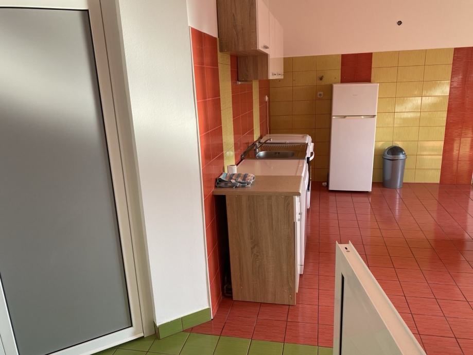 kuća: osijek, retfala, katnica, 292.00 m2 (+ stan u dvorištu 80.00m2) - slika 7