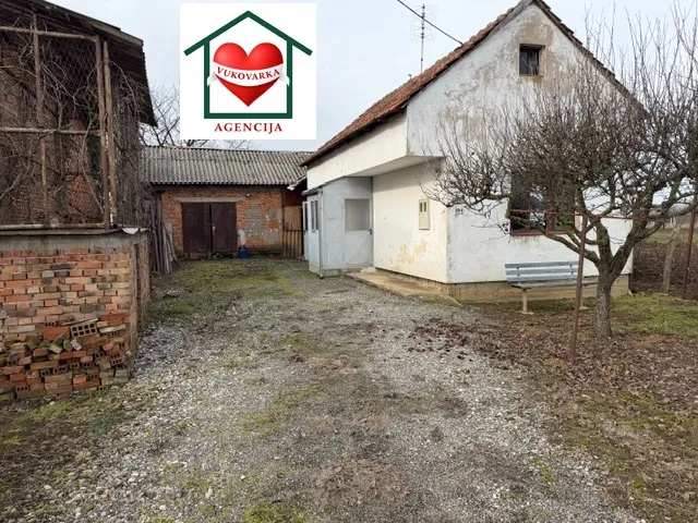 vukovar, sajmište 194 kuća 40m2 i 3 p.z. na ok. 1079 m2 - slika 2
