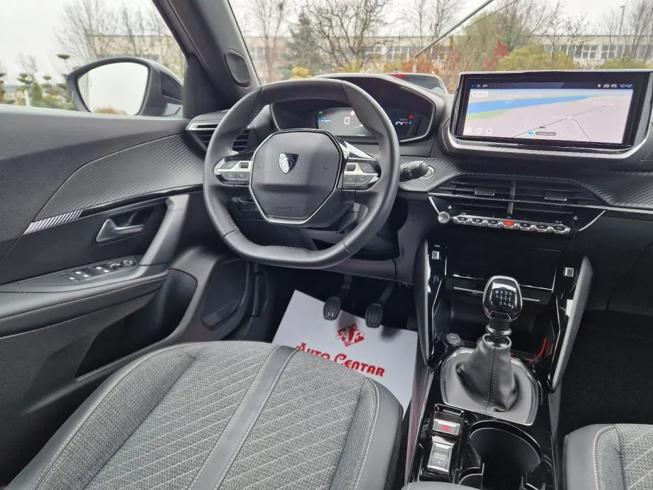 peugeot 2008 1,2 *allure* pure tech 2025.,garancija 2 god, 11600 km - slika 10