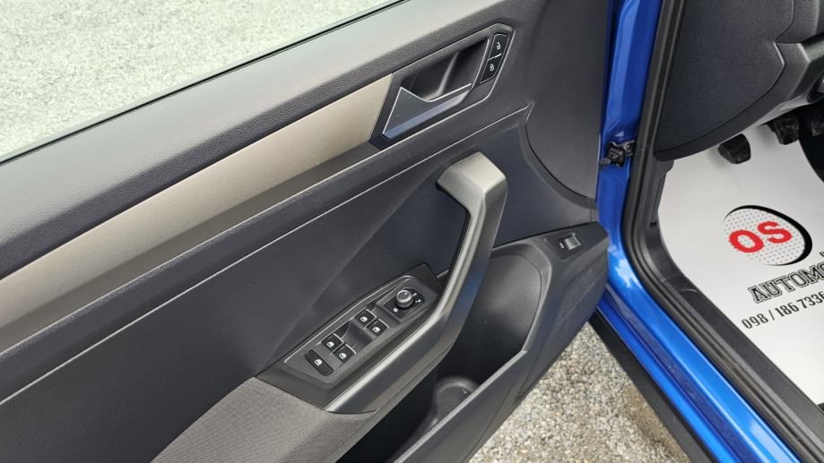 vw t-roc 1,0 tsi,fuul led,climatronic,pdc,gr.sjedala,alu 17,tempomat - slika 17