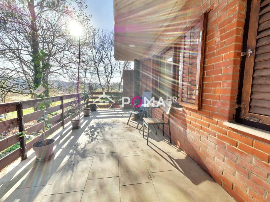 kuća: pokupsko, 230.00 m2 (prodaja) - slika 12