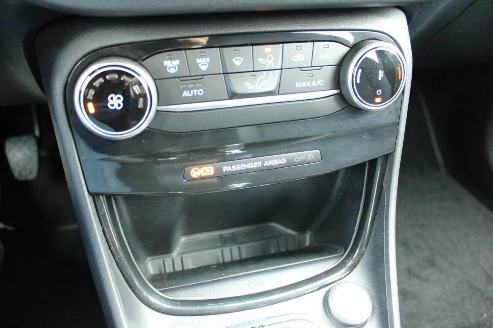 ford puma 1.0 ecoboost titanium *navigacija, kamera* - slika 19