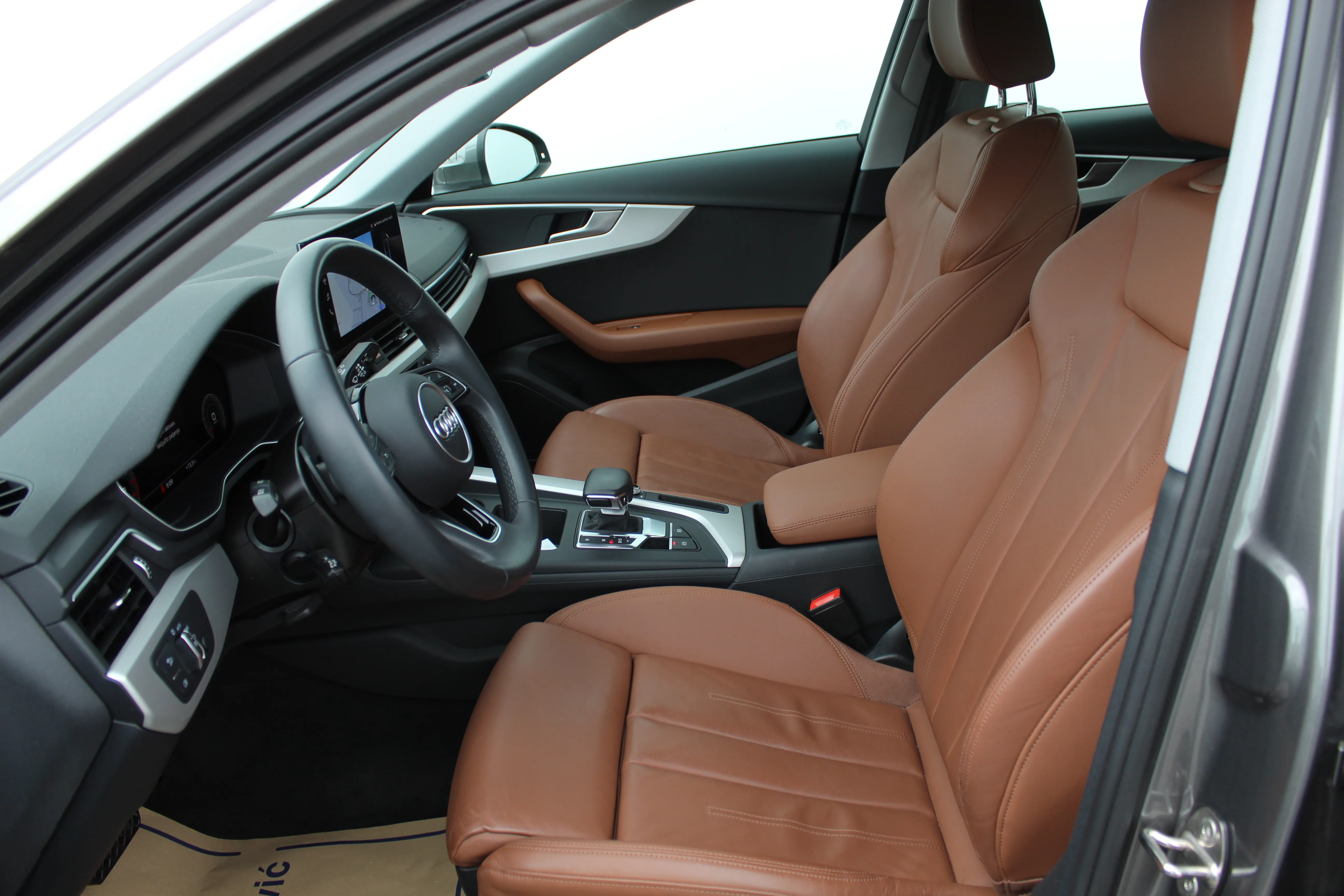 13227 audi a4 30tdi s tr - slika 8