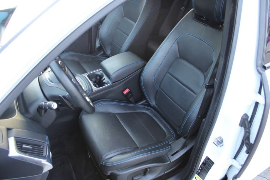 jaguar e pace 2.0d 180ks automatik r-dynamic 4x4 *navi,led,kamera* - slika 10