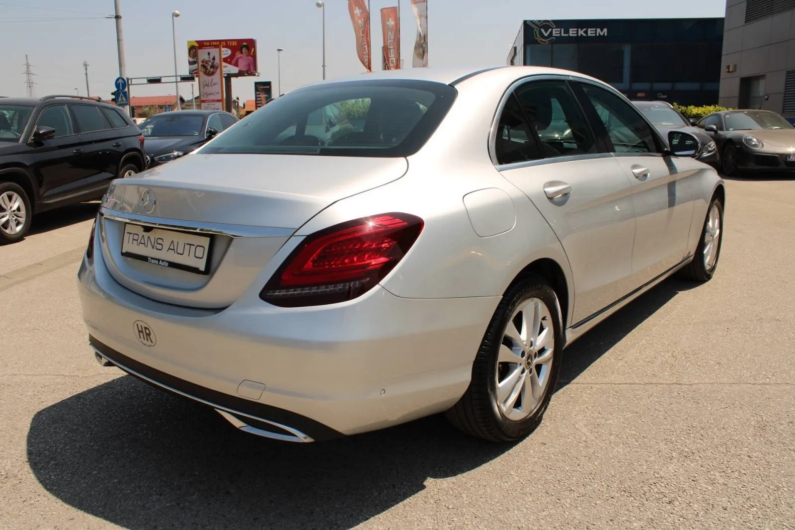 mercedes-benz klasa c 180d *led, navigacija, kamera* - slika 5