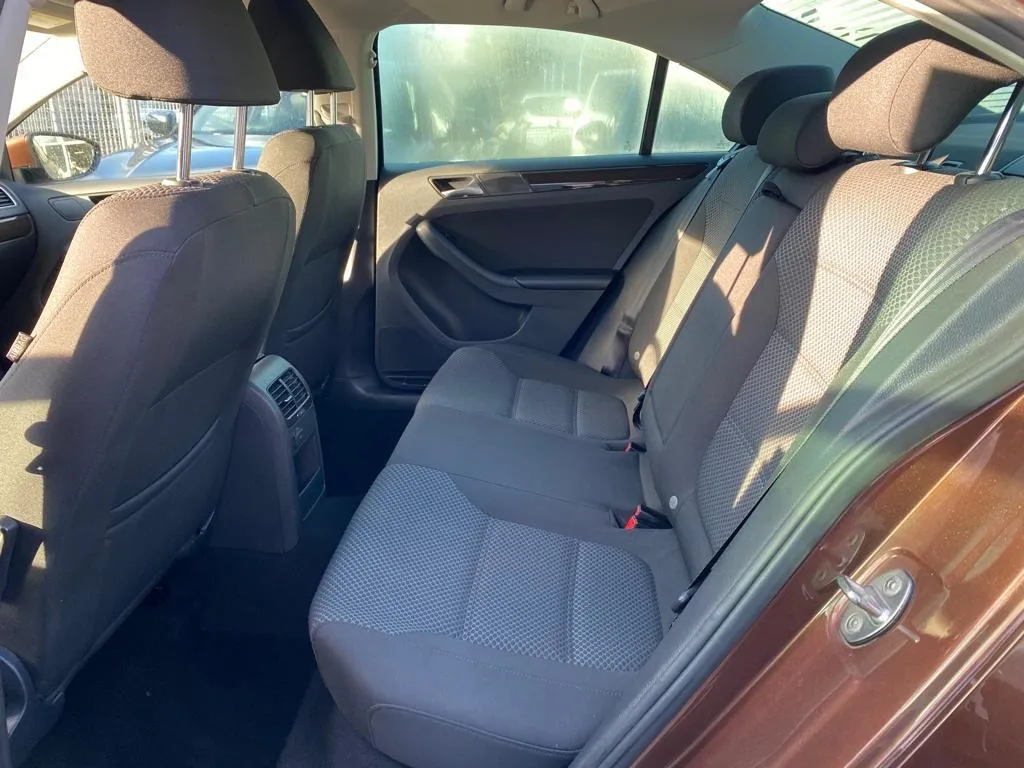 vw jetta 2.0 tdi comfortline, park. senzori, tempomat, 4x garancija! - slika 10