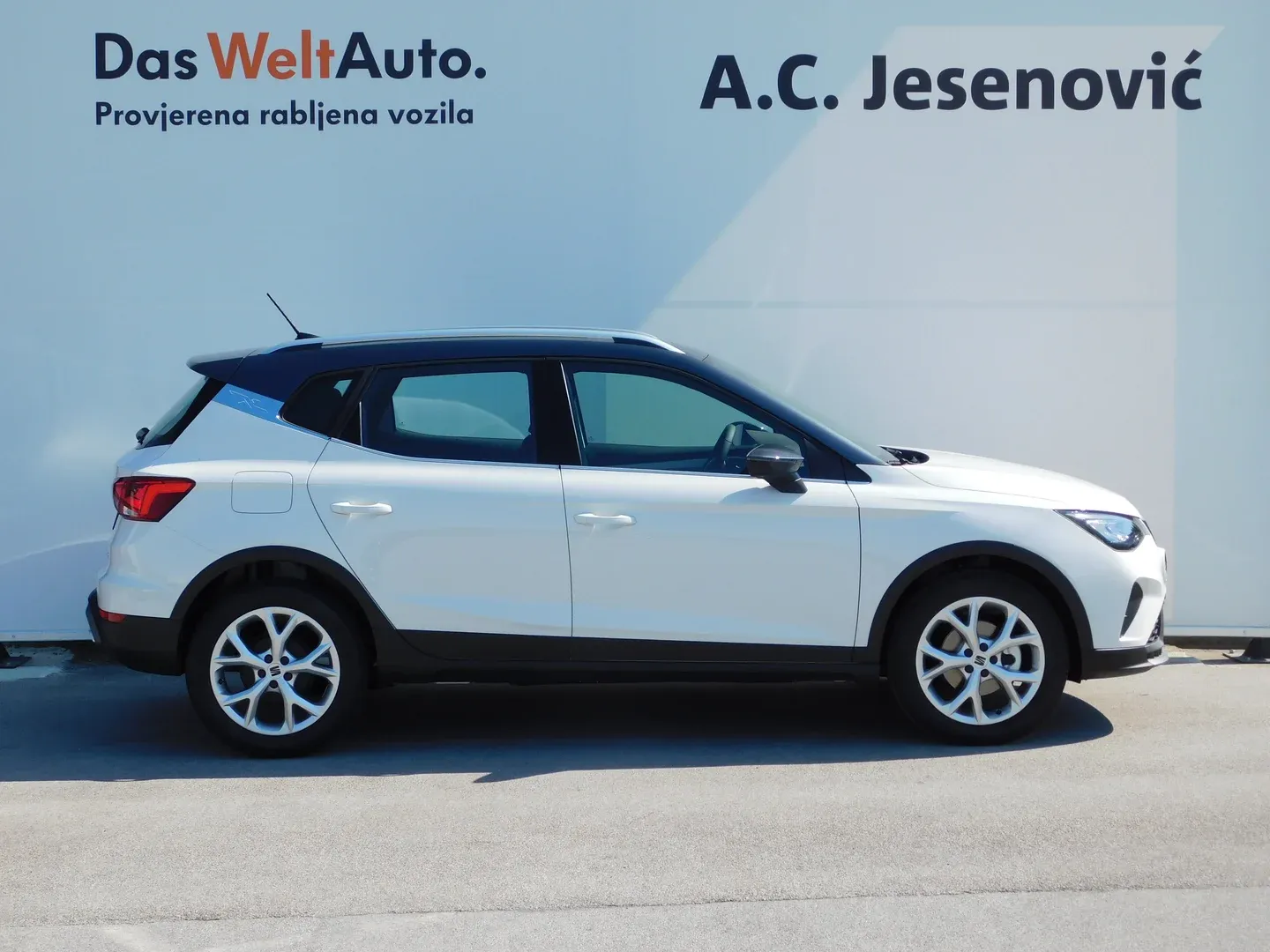 09152 seat arona 1.0 tsi fr - slika 4