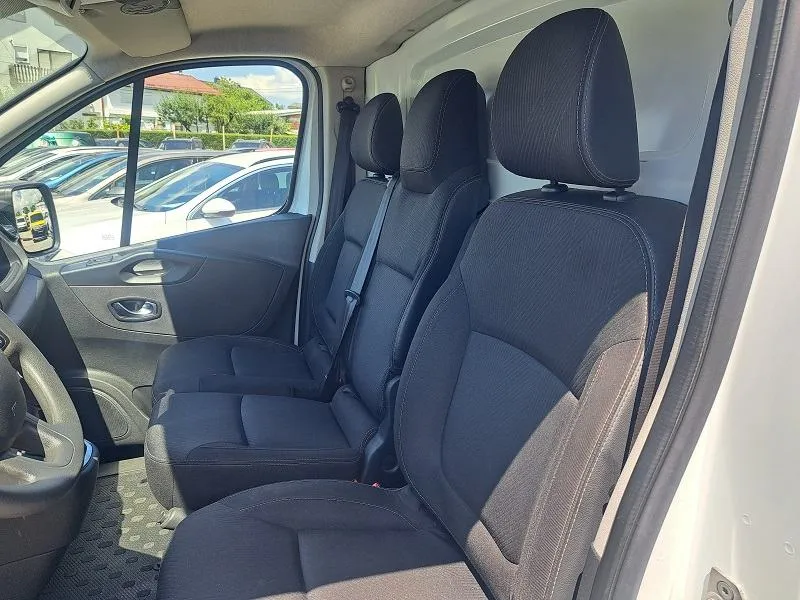 renault trafic 1.6 dci*klima*navigacija*tempomat*police* - slika 12