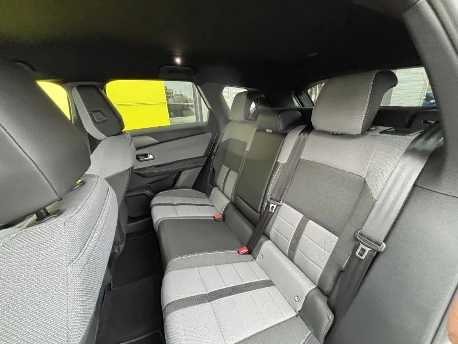 opel grandland gs f 1,2 xht mhev at - slika 12