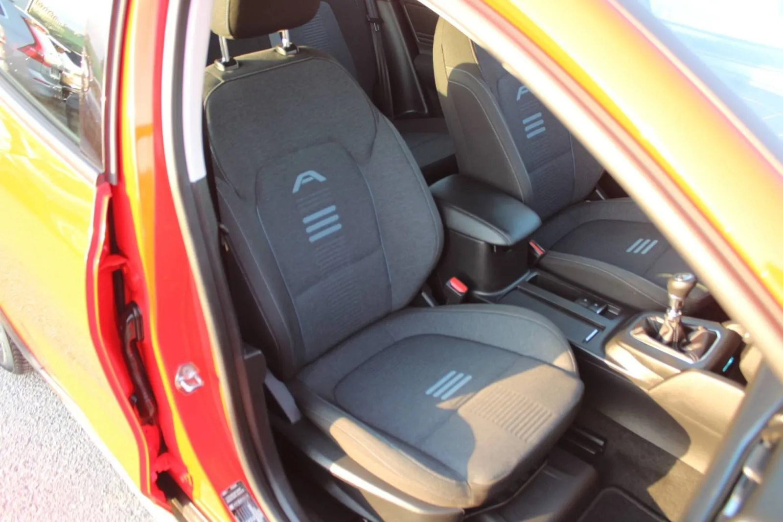 ford focus karavan active 1.0 ecoboost *led, navigacija* - slika 21