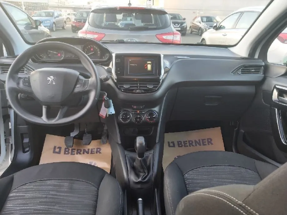 peugeot 208 1,2 pure tech,do 2 godine jamstva,u sustavu pdv-a. - slika 11