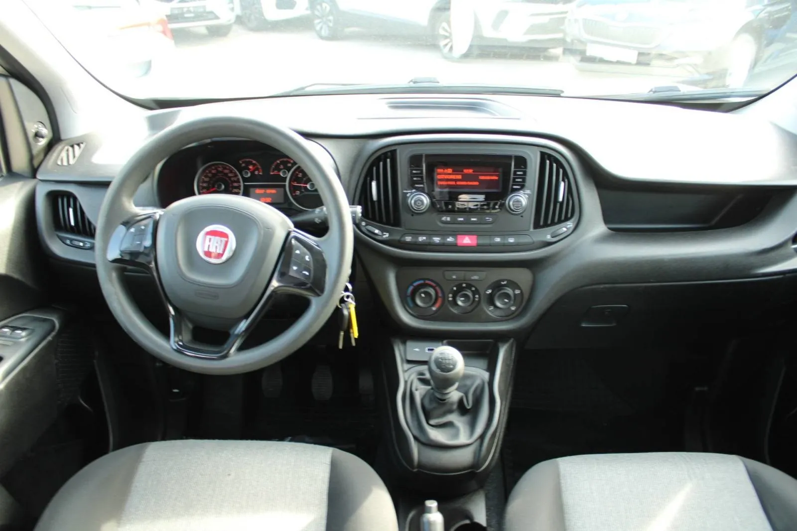 fiat doblo 1.6 mjt n1 - 5 sjedala, 2019 god. - slika 11