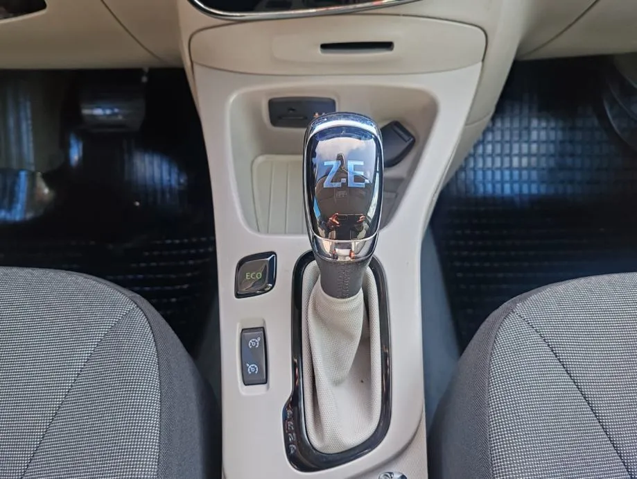 renault zoe automatik,električni,186000km, 2014 god,kartice do 36 rata - slika 13