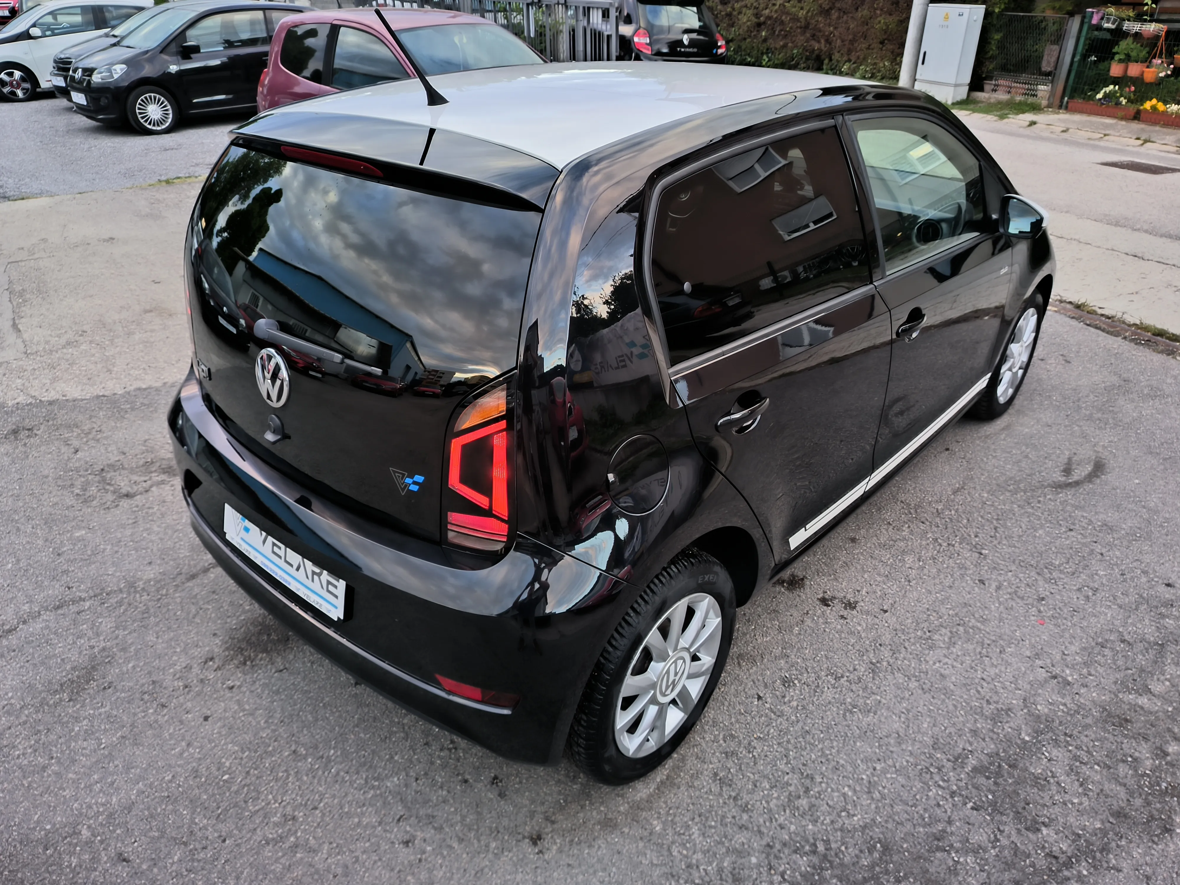 vw up! 1,0 club up! servisna, jamstvo, reg. 1 godinu - slika 10