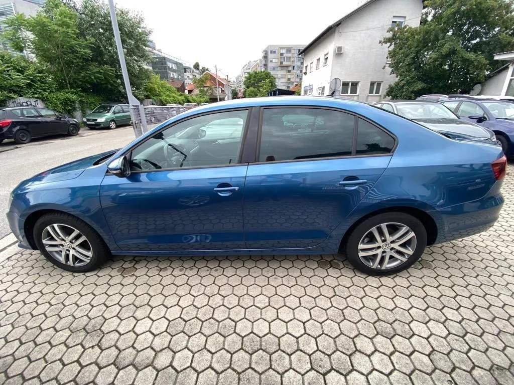 vw jetta 2.0 tdi comfortline, park. senzori, tempomat, 4x garancija! - slika 7