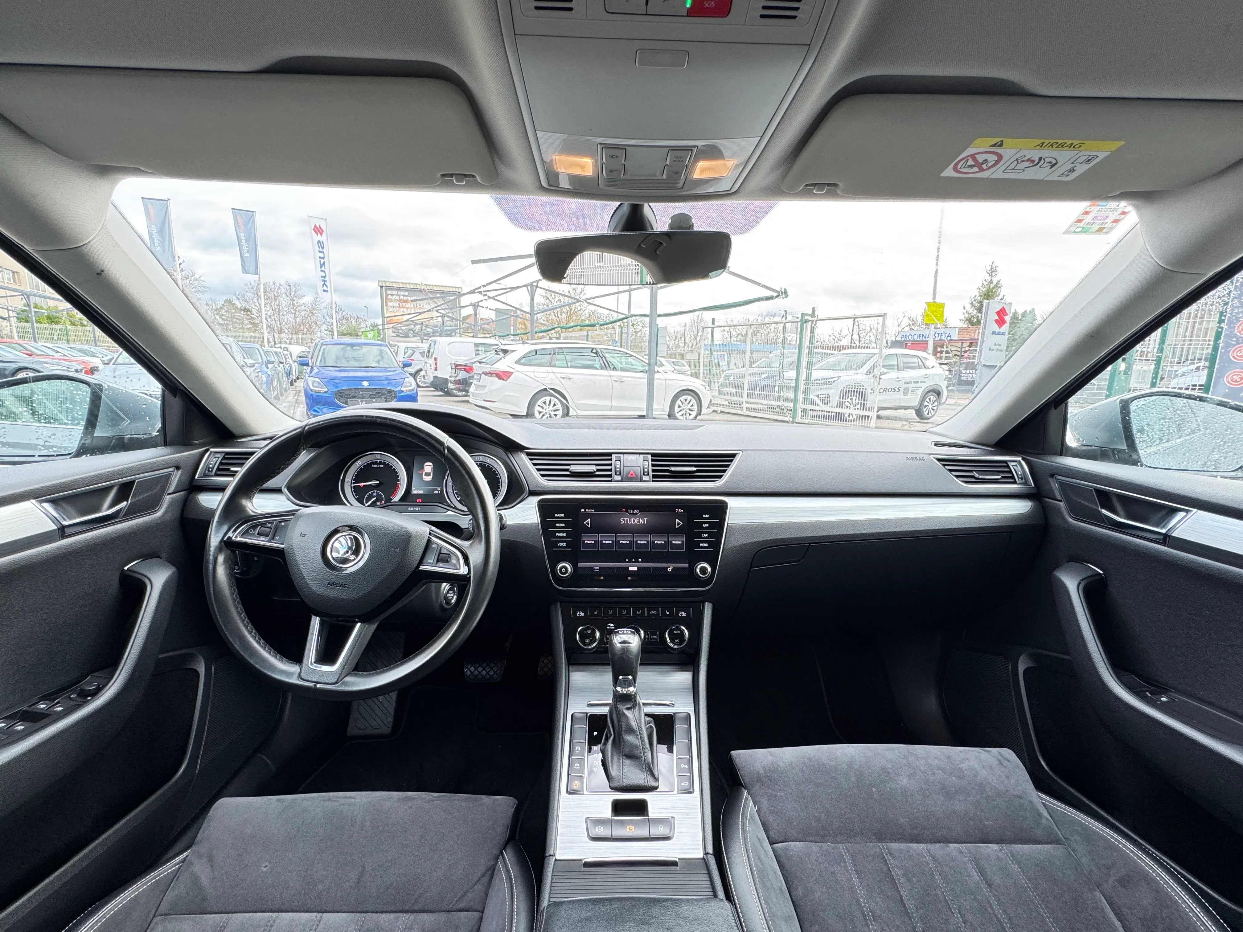 škoda superb 2,0 tdi dsg business - slika 12