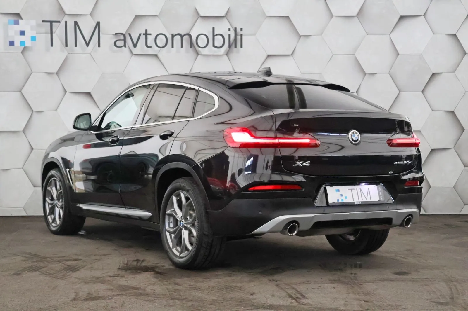 bmw serija x4: xdrive 20d aut x-line adapt.led navipro dab kamera - slika 4
