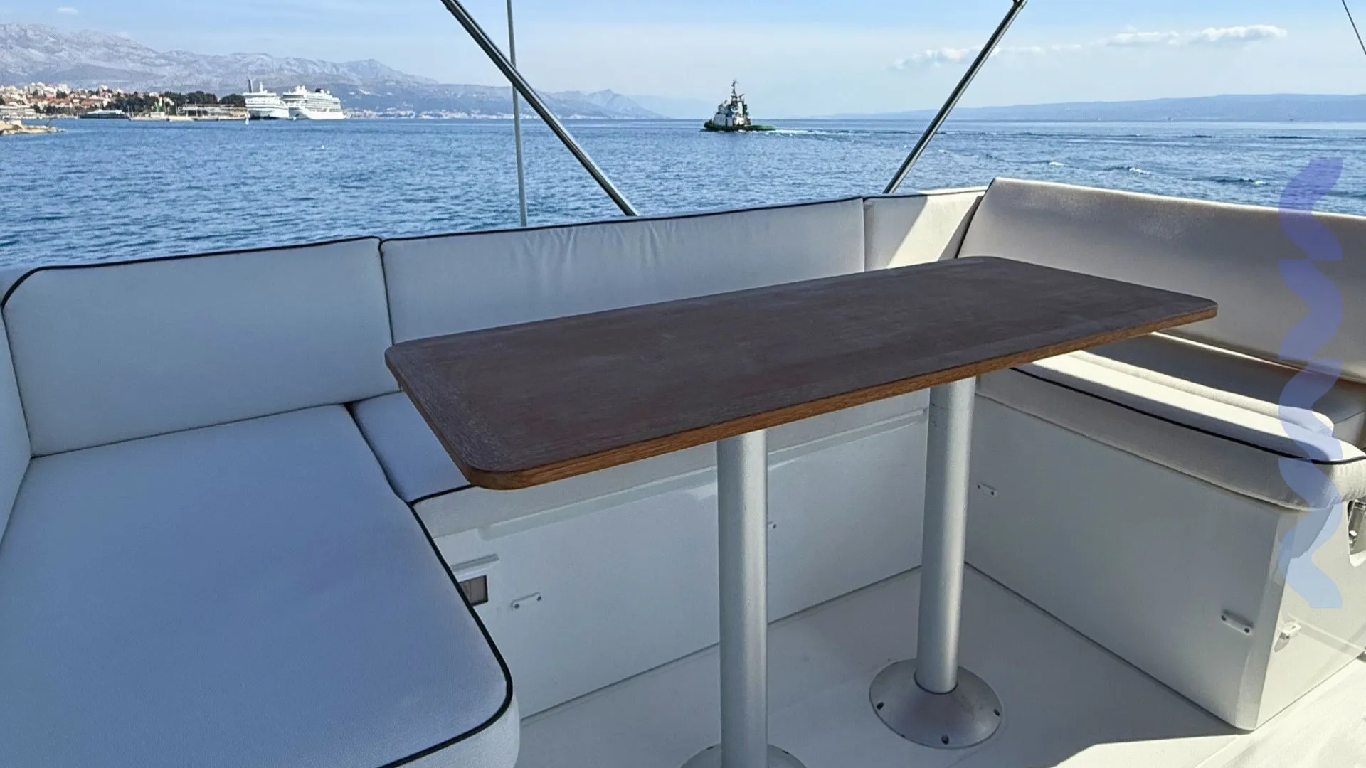 swift trawler 37 - premijera 2026 - slika 10