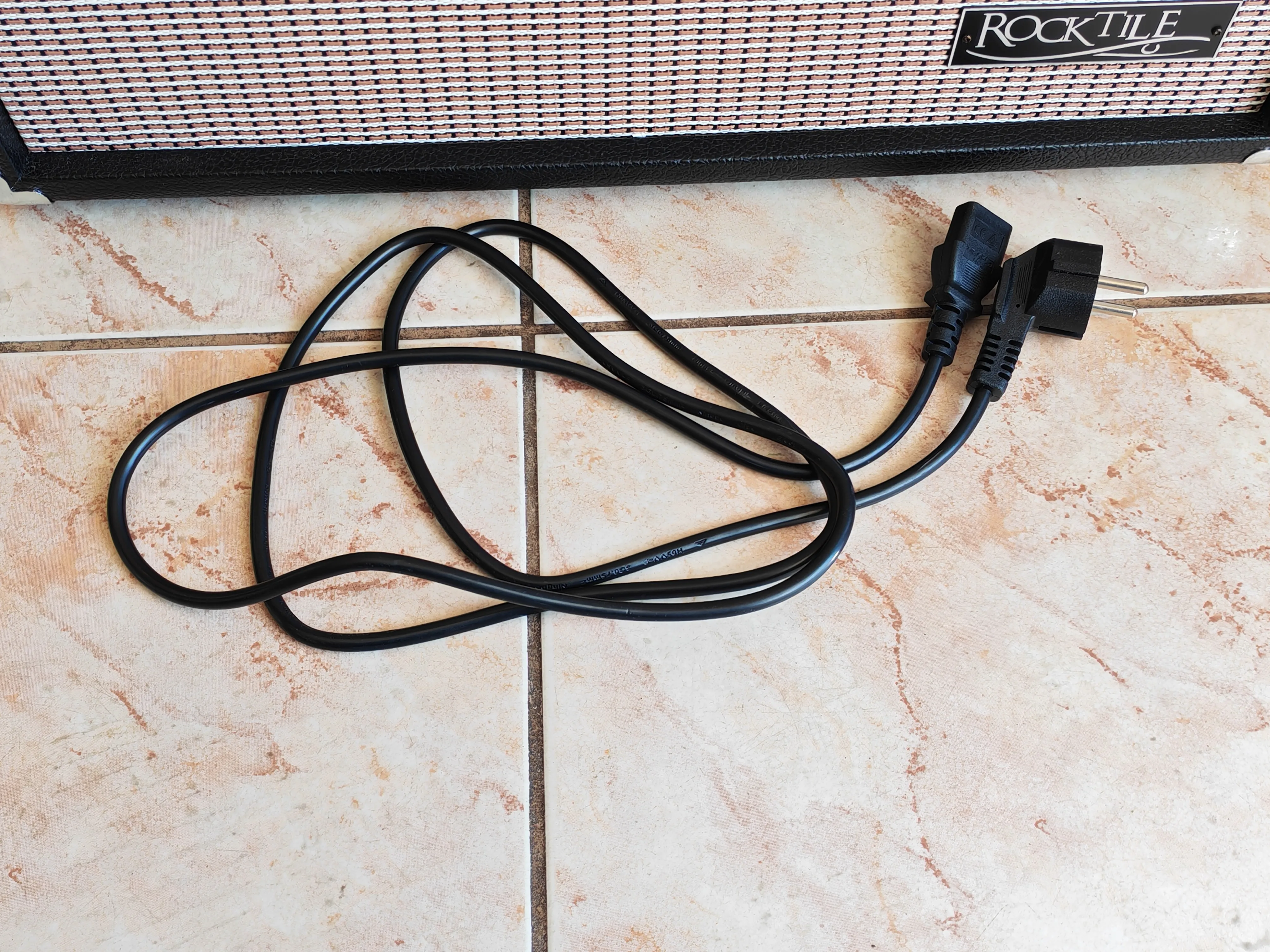 pojačalo za gitaru rocktile ga-60 mark - slika 3