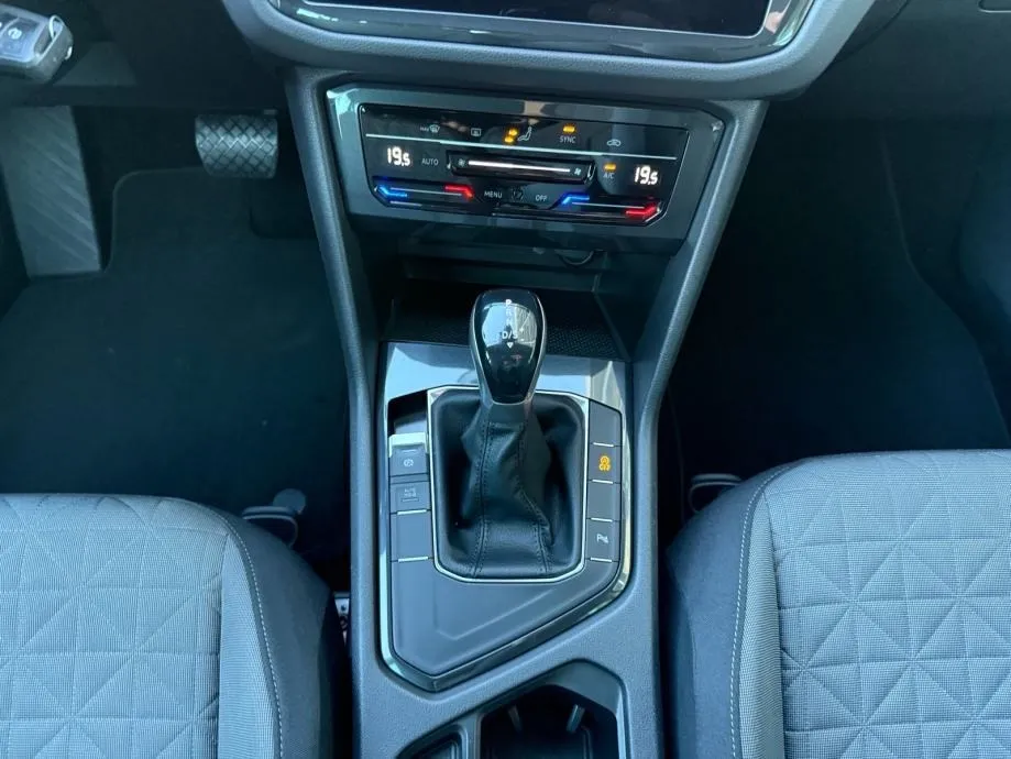 vw tiguan 2,0 tdi dsg °navi°adaptivni tempomat°leasing bez učešća° - slika 15