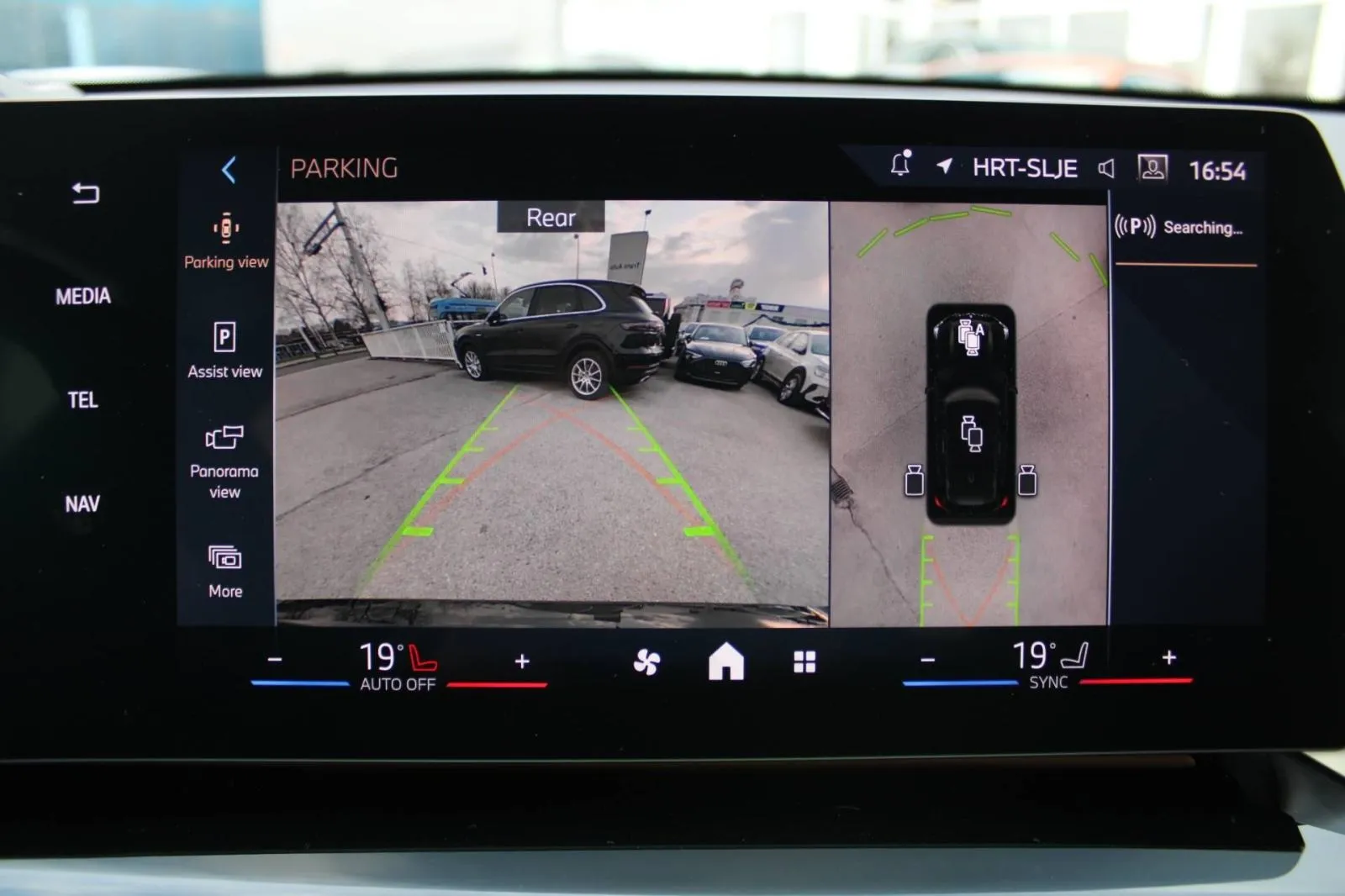 bmw x1 xdrive 23i m-paket automatik *led, navigacija, kamera* - slika 22