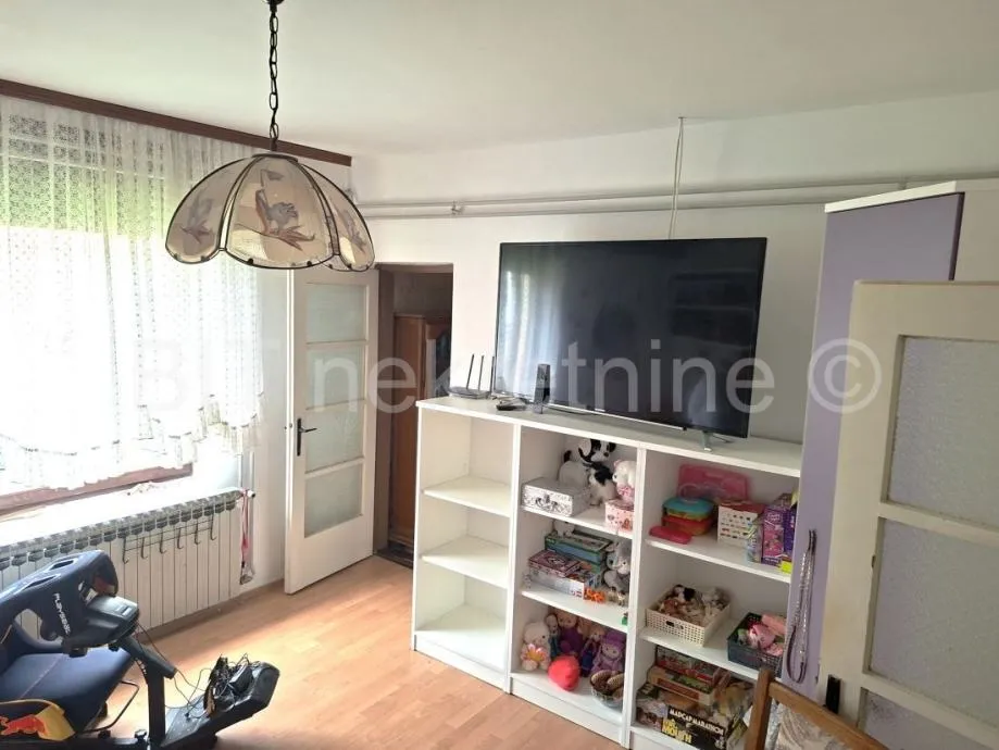 kuća prodaja hlebine 140 m2 - slika 10