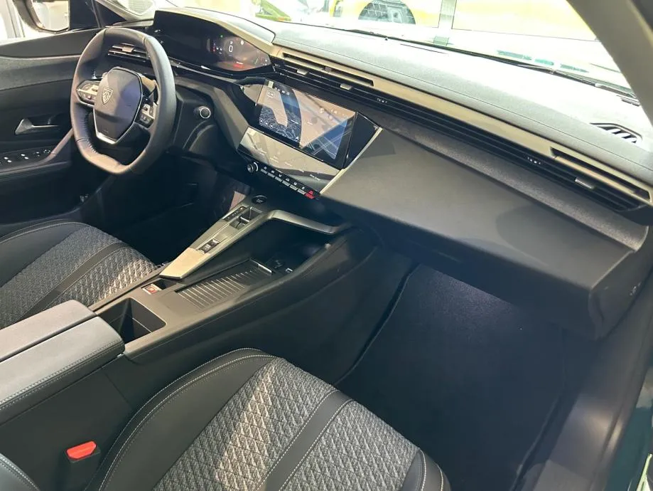 peugeot 308 allure hybrid 145 e-dcs6 - model 2026 - redizajn !!! - slika 8