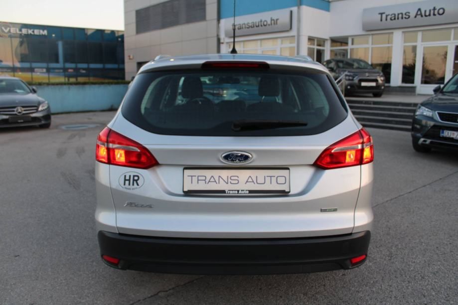 ford focus karavan 1.0 ecoboost - slika 6