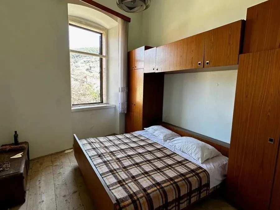 kuća na prodaju - blato - slika 17