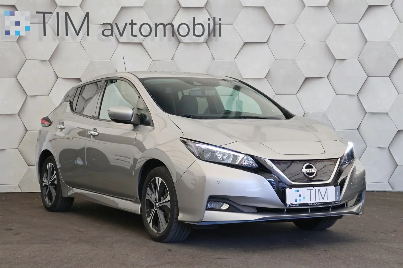 nissan leaf n-connecta 62kw 360-kamera navi dab tempomat - slika 2