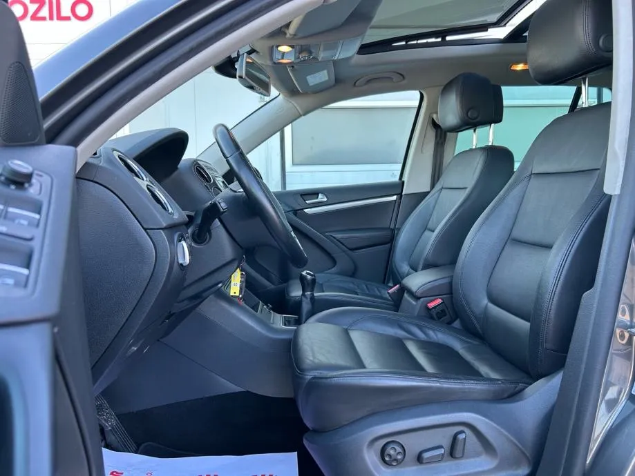 vw tiguan 1,4 tsi 2016.,r-line, navi, koža, grij sjed, šiber, alu 18 - slika 12