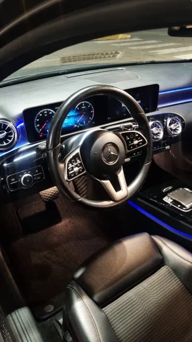 mercedes-benz a-klasa 180 d progressive aut. |led |kam |ambi |17''alu - slika 22