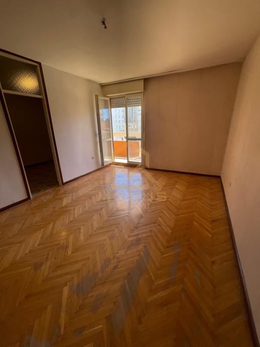 split/ komforan dvosoban stan/ blizina sadržaja (prodaja) - slika 2