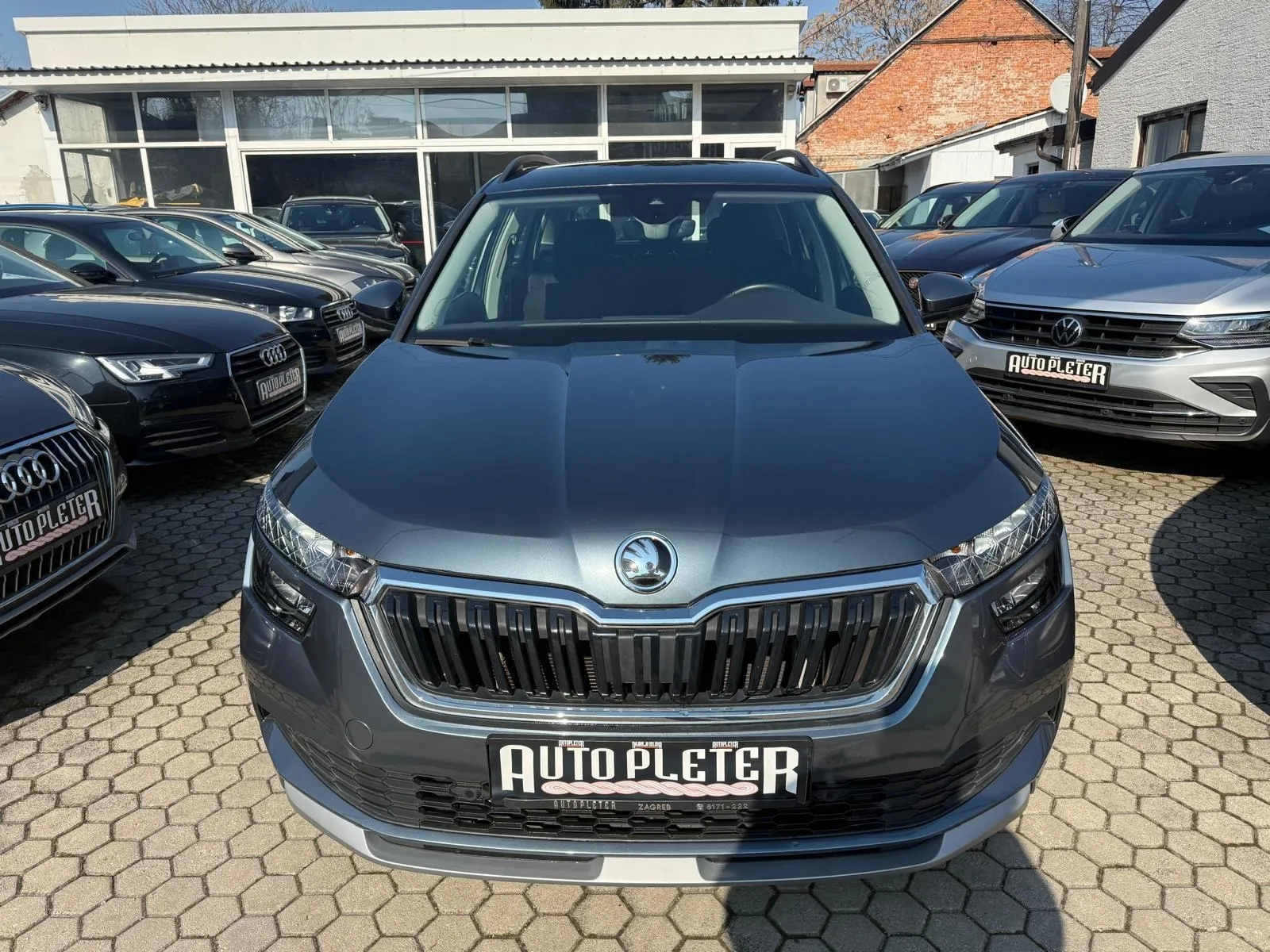 škoda kamiq 1,0 tsi, pdc, navi, tempomat, 4x garancija!!! - slika 6