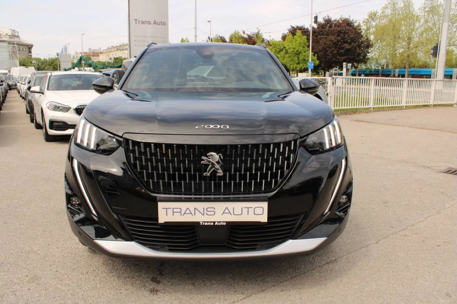 peugeot 2008 155 gt line automatik *panorama, led, kamera* - slika 2