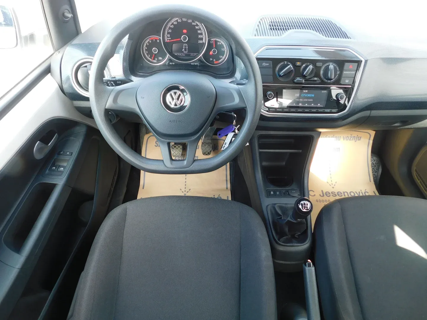 08577 volkswagen up! move up! 1.0 - slika 9