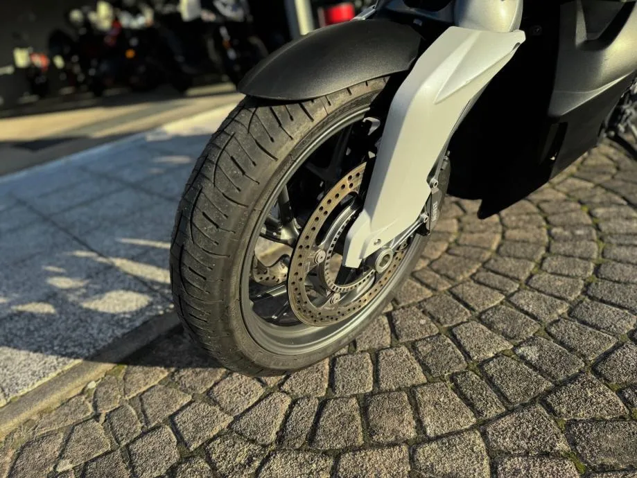 bmw k 1300 r abs, 2009 god. - slika 11