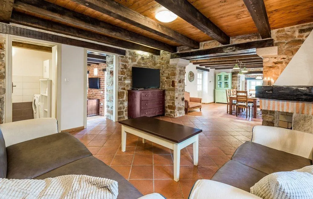 višnjan okolica-šarmantna kamena vila na rubu sela prodaje se - slika 12