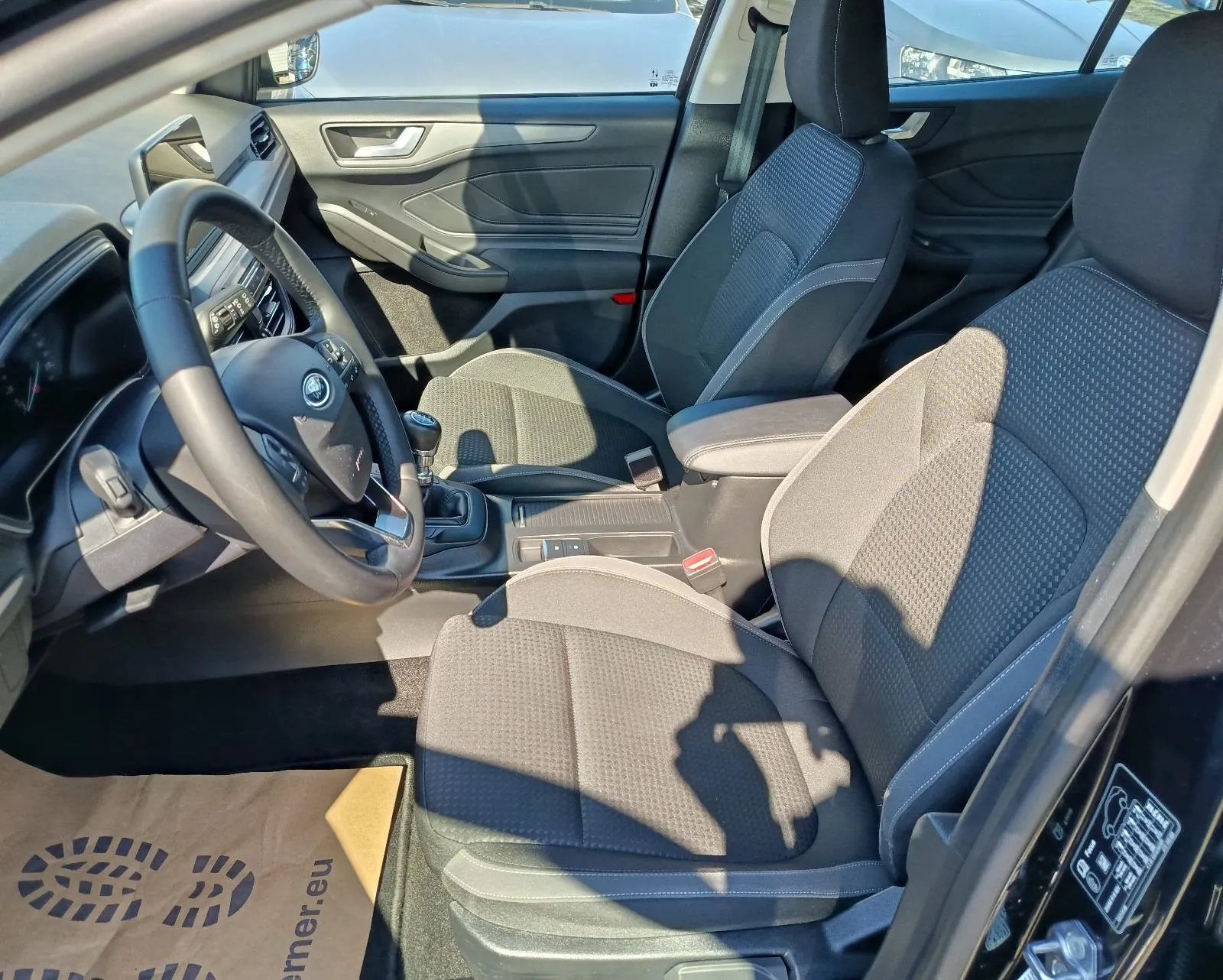 ford focus karavan 1.5 tdci,jamstvo do 2 god, vozilo u sustavu pdv-a - slika 5