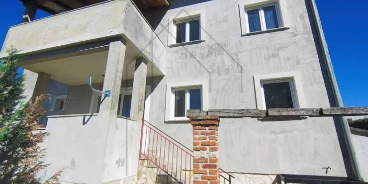 Stan u prizemlju s terasom – Istra, Poreč, okolica (81,35 m²)