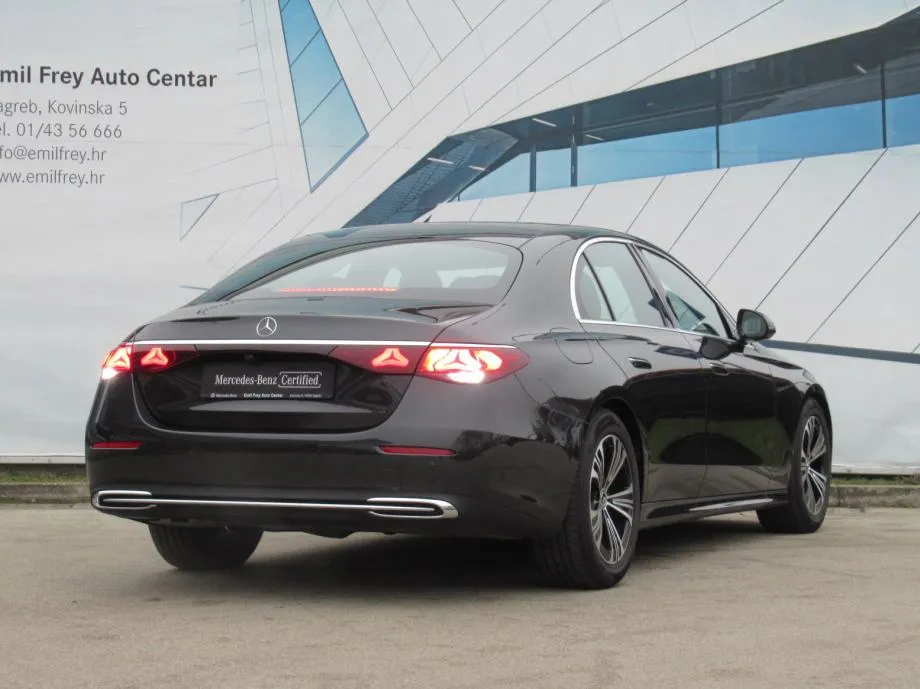 mercedes-benz e-klasa 220 d avantgarde - slika 6