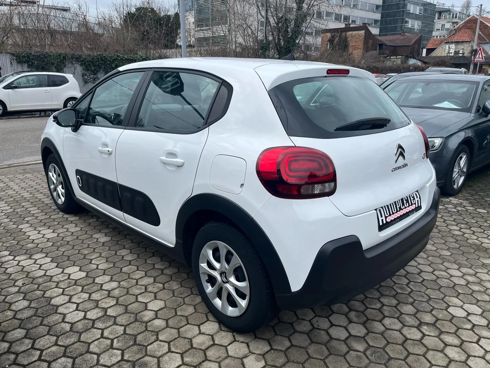 citroën c3 1,2 puretech feel, navi, klima, 4x garancija!!! - slika 3