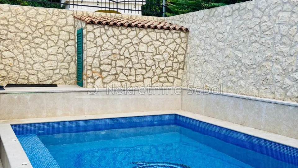 nerezine, otok lošinj - kuća, 180 m2 prodaja - slika 4