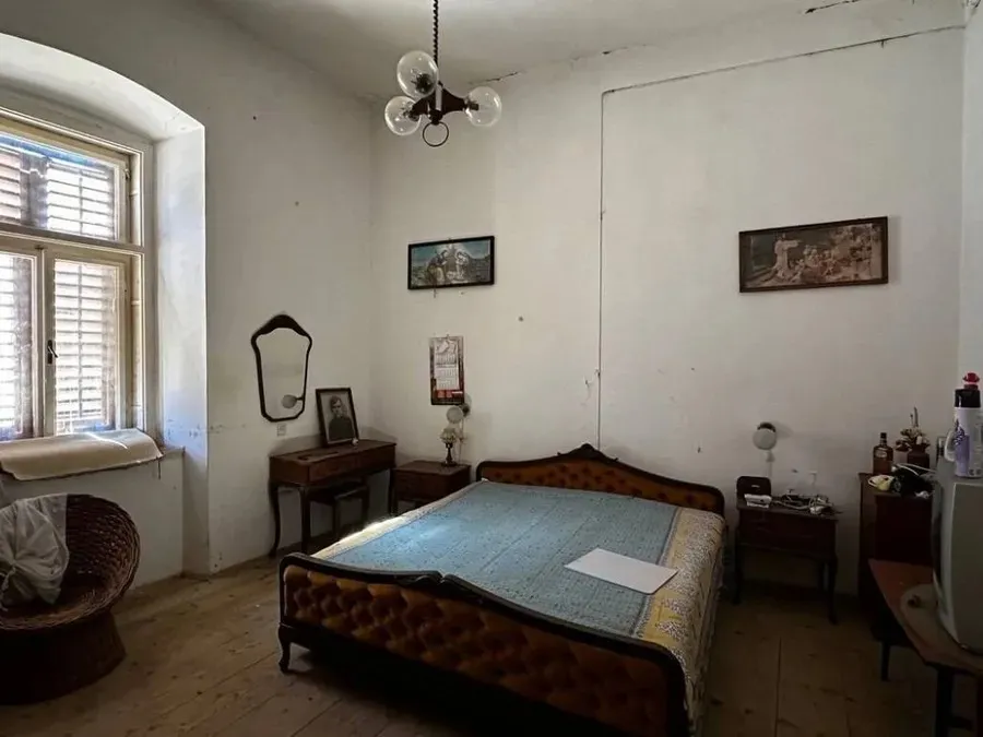 kuća na prodaju - blato - slika 15
